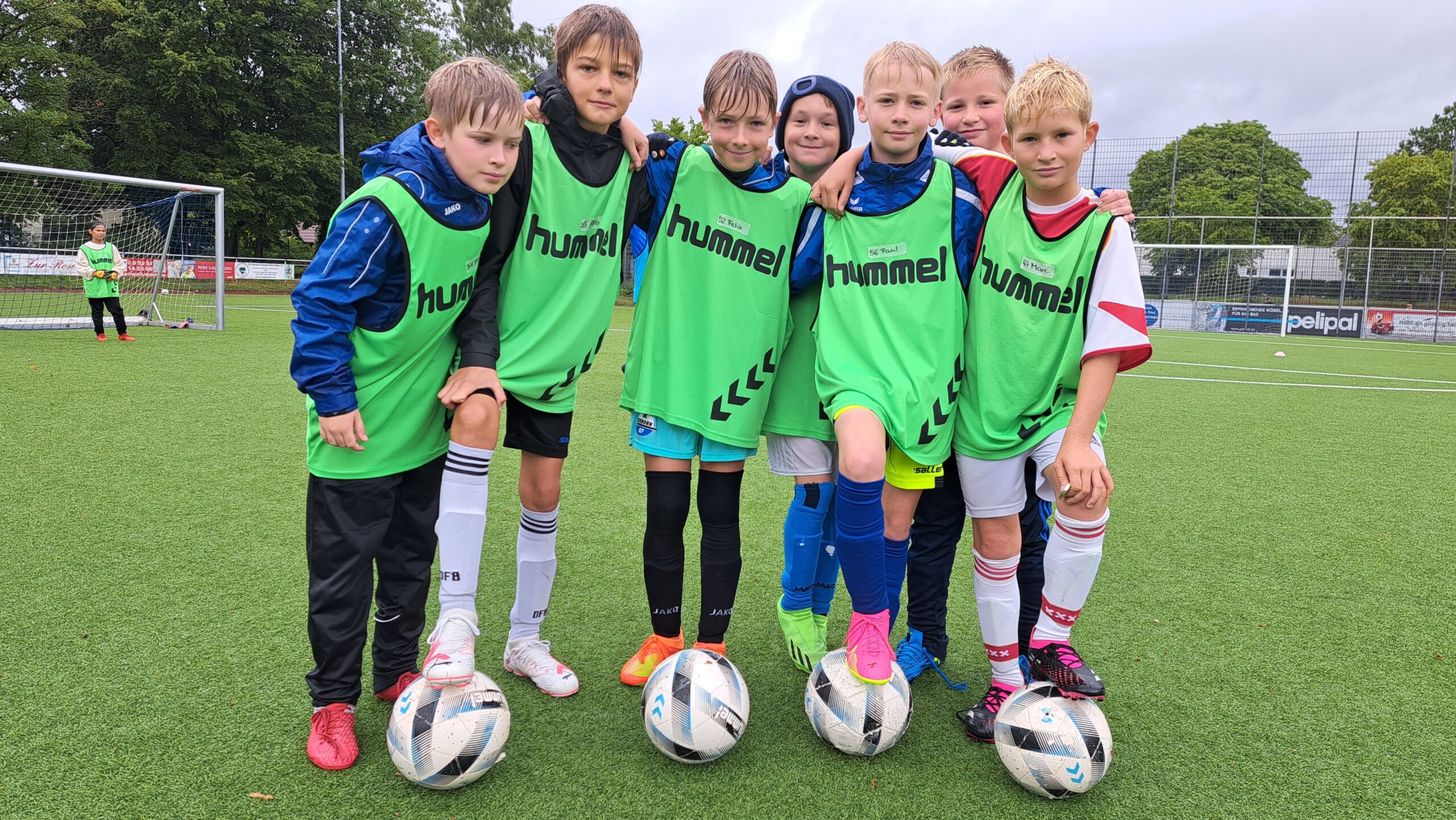 “Einfach Super” – Fussballschule PETER HOBDAY Bei Fortuna Schlangen: 60 ...